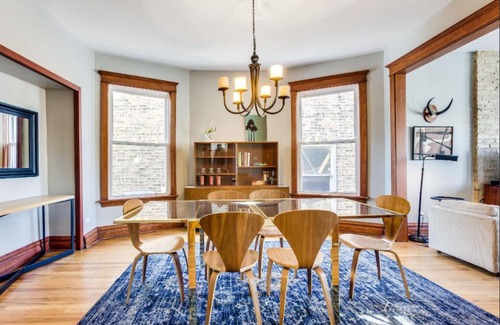 Logan Square Apartment | Garage Parking - Vintage Charm - and a Fabulous Location! Easily Enjoy the Best of Chicago!