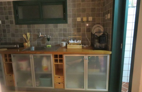 Safed Apartment | Garden apartment Galilee sea & mountains view, WiFi, BBQ, Air Conditioner 2
