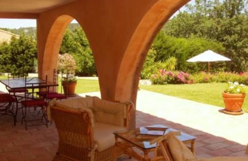 Ramatuelle Apartment | Garden apartment in villa