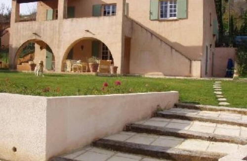 Ramatuelle Apartment | Garden apartment in villa