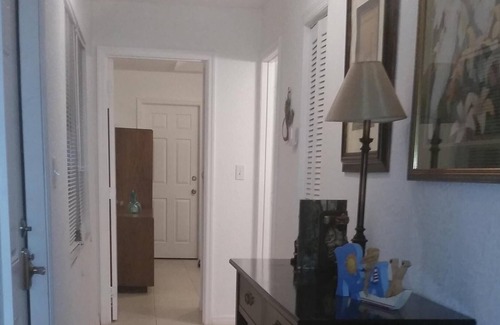 Santa Barbara Estates Apartment | Garden Apartment; Walk to Beach; Fantastic Location