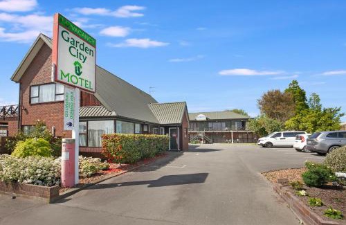 Redwood Hotel | Garden City Motel