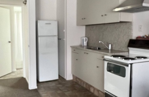 Redwood Hotel | Garden City Motel