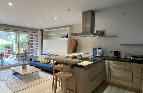 Sausset-les-Pins Apartment | GARDEN, COVERED TERRACE, PRIVATE PARKING, CONTEMPORARY