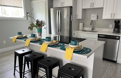 Old Orchard Beach Condo | Garden Deck on 1st floor - Close to Beach & Pier. Easy Access.