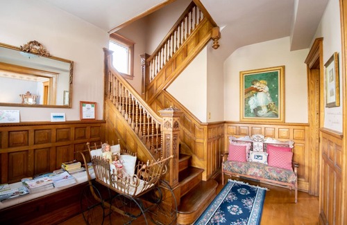 Sturgeon Bay Bed & Breakfast | Garden Gate BnB
