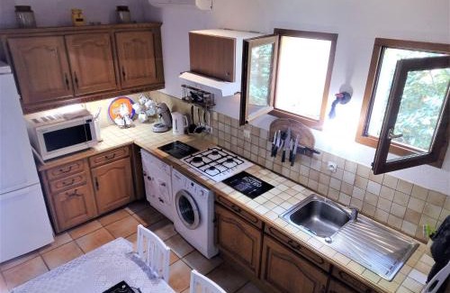 Saint-Martin-le-Redon House | Garden Home with Ensuite