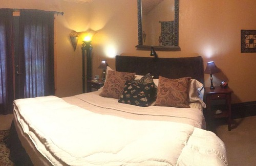 Weaverville House | Garden Room 2 pp King Bed in the Carriage House very private