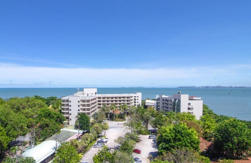 North Pattaya Resort | Garden Sea View Resort