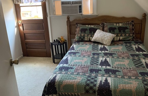 Chimney Rock Ski Chalet | Garden View Chalet Beautiful View - Hot Tub on Deck - Great for Family