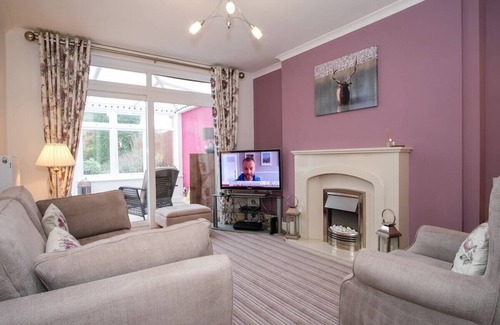 Olton House | Garden View - Luxury Self Catering. NEC/Airport