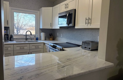Downtown Condo | Garden-View Oasis in Downtown Raleigh