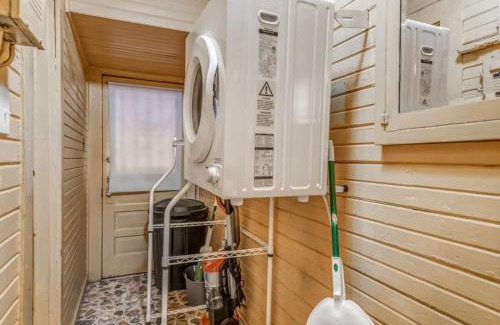 Vollintine-Evergreen House | Garland Haven Hideaway Unit A
