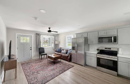 Southwest Raleigh House | Garner's Retreat | 2Bd/2Ba & Pet Friendly