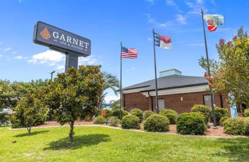 Morehead City Hotel | Garnet Inn & Suites, Morehead City near Atlantic Beach