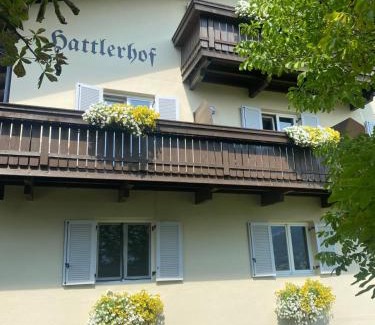 Brunico House | Garni Hattlerhof B&B