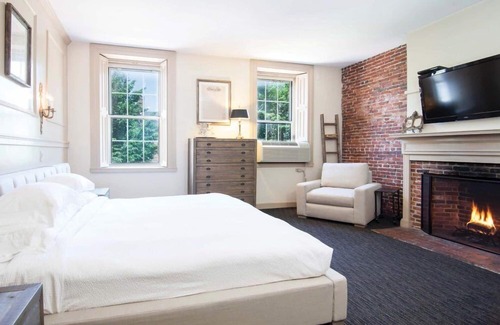 Newburyport Hotel | Garrison Inn Boutique Hotel