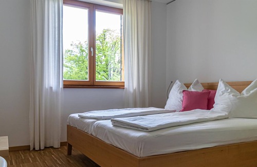 Steindorf am Ossiacher See Apartment | Gartenzimmer - See-areal Steindorf