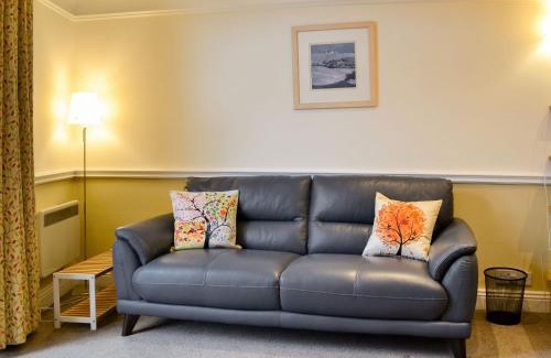 Near Sawrey House | Garth Cottage