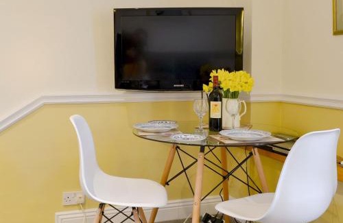 Near Sawrey House | Garth Cottage