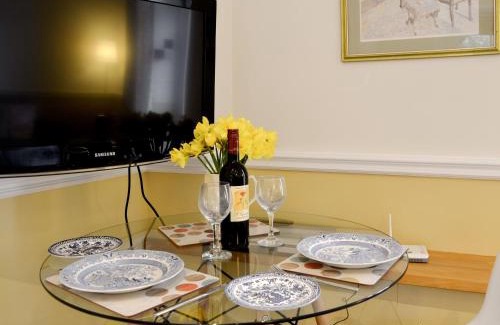 Near Sawrey House | Garth Cottage