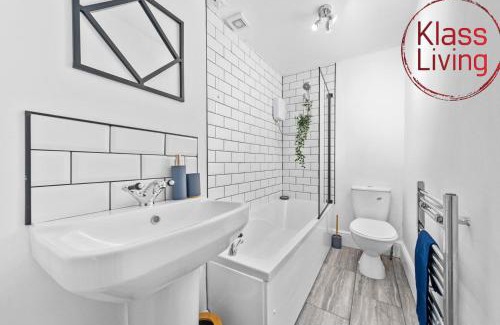 Coatbridge Apartment | Garturk Apartment by Klass Living Coatbridge