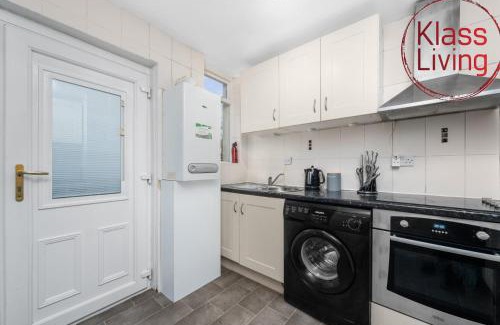 Coatbridge Apartment | Garturk Apartment by Klass Living Coatbridge
