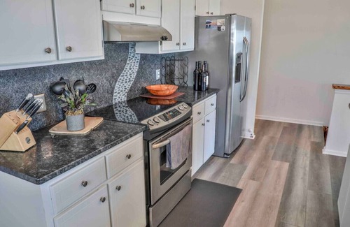 Thomas Drive House | Gary Beach Getaway Gulf view and steps from Beach!
