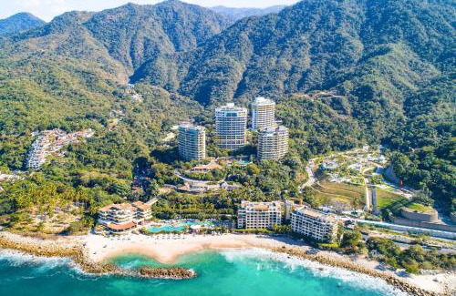 South Shore Hotel Area Apartment | Garza Blanca 2101 A and B