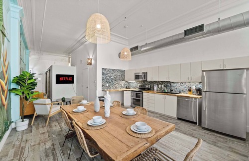 Civic Core Apartment | Gaslamp 4BR Loft | Near to Petco Park and Beaches