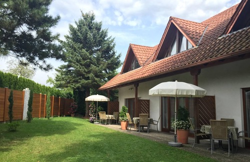 Langenargen Apartment | "Gästehaus Heilig Apartment 1" only a few meters from Lake Constance