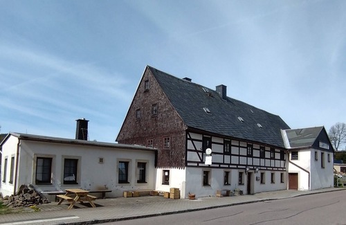 Neuhausen House | Gasthaus Meyer Cämmerswalde - Vacation in nature like at grandma's.