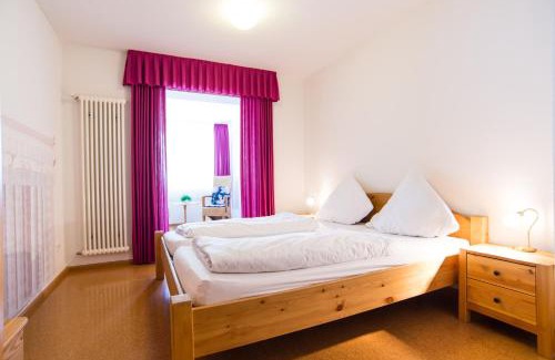 Opfingen Hotel | Gasthaus Pension Löwen