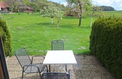 Mulben Apartment | Gasthaus-Pension-Ferienwohnung Zum Engel