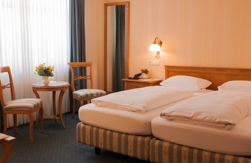Oberwesel Hotel | Gasthaus Weingut Stahl