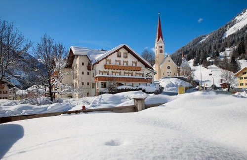 Holzgau Hotel | Gasthof Bären