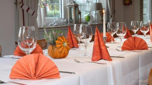 Papenburg Hotel | Gasthof&Hotel Schmitz