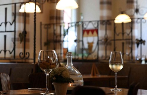 Sommerhausen Hotel | Gasthof Hotel Weinbau "Zum Goldenen Ochsen"
