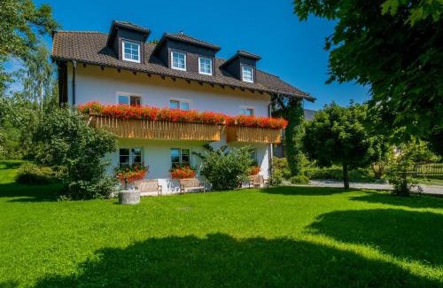 Weißdorf Hotel | Gasthof Pension Walther