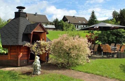 Dreislar Hotel | Gasthof "Zum Burghof"