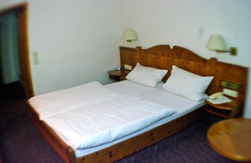 Ochsenfurt Hotel | Gasthof zum Kauzen