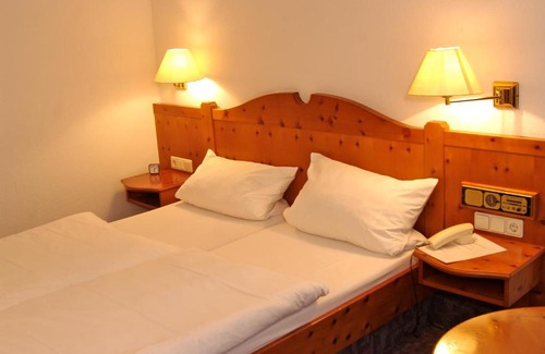 Ochsenfurt Hotel | Gasthof zum Kauzen
