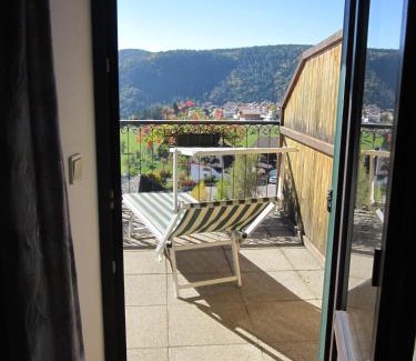 San Genesio Atesino House | Gasthof zum Roessl