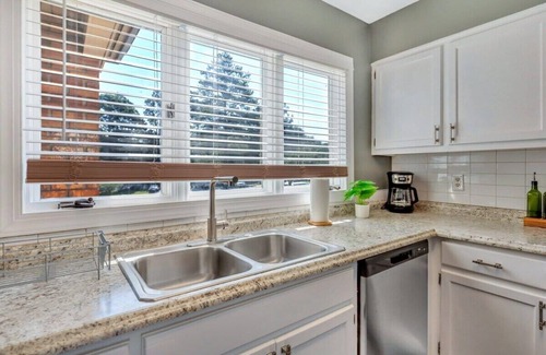 Statesboro House | GATA 2 -The Rustic Suite - Close to GSU