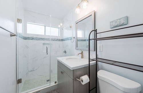 La Puente House | Gated 3 Bedroom Home Away From Home