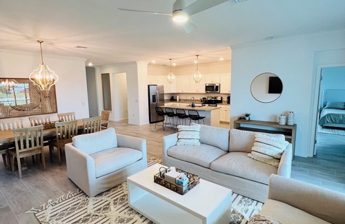 Pelican Preserve House | Gated Community, Resort-Style nPool, Pickleball, Tennis, Bocce along with Gym.