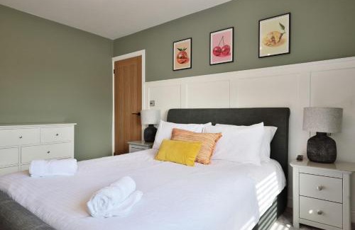 Hereford House | Gated Driveway Walk To City Center 7 Mins New