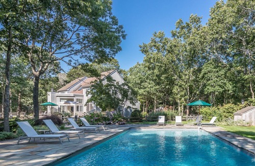 Springs House | Gated Estate - 5BR nr Beach: Heated Pool, Jacuzzi, Tennis, Landscaped gardens