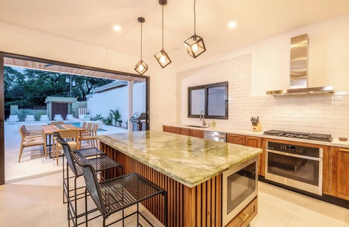 Potrero Villa | Gated + Lux +New Modern 4-BD Home in Playa Potrero – AC, WiFi & Steps to Beach!