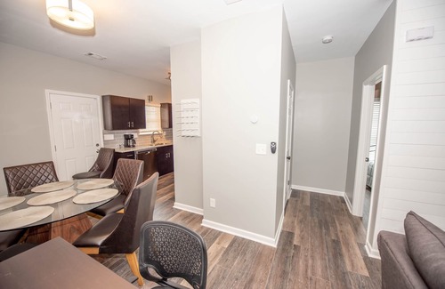 Southwestern House | Gated Modern Home 15min away Atlanta with 7 beds C